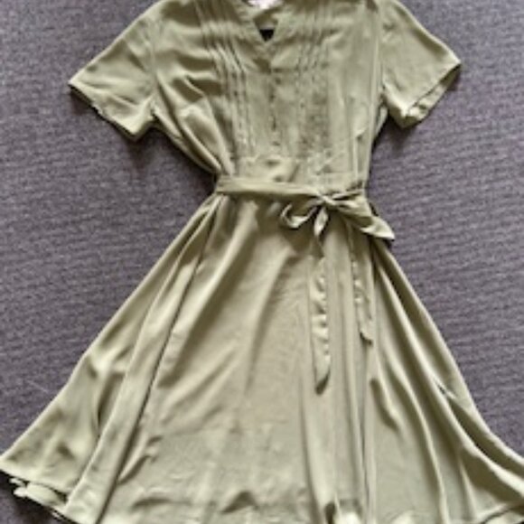 Nanette Lepore Soft Green Button Dress with Belt - Picture 2 of 4